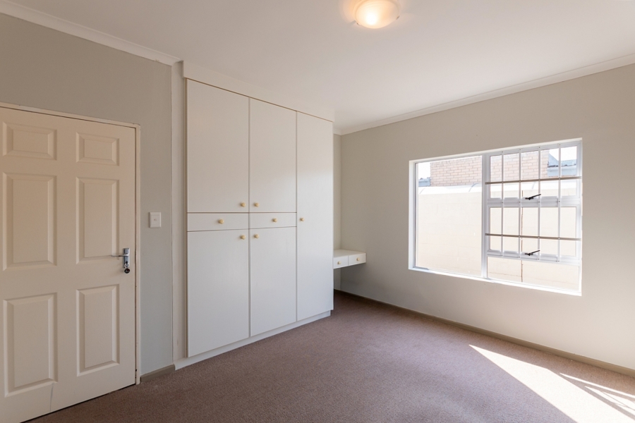 4 Bedroom Property for Sale in Middedorp Western Cape